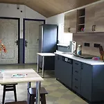 بيت شباب мандри